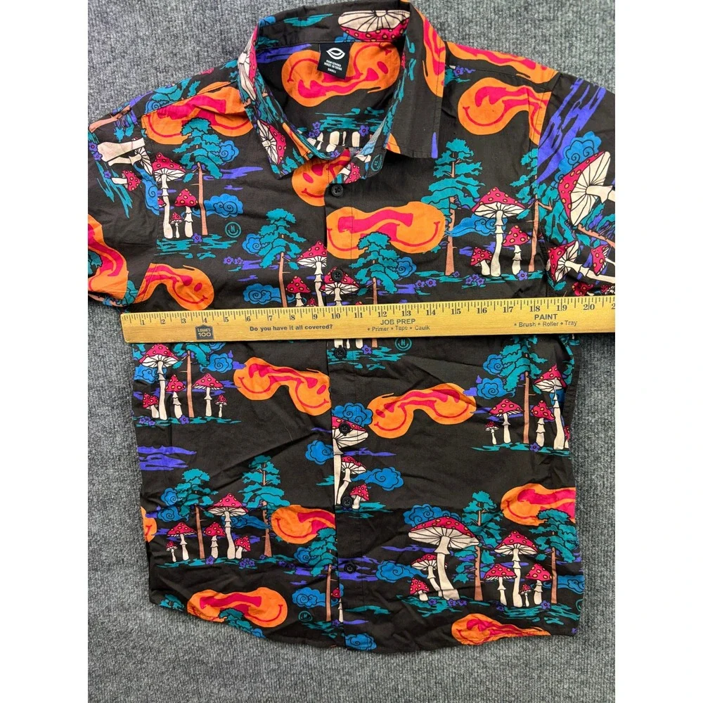 Neff Button Down Shirt Mens Small Black Psychedelic Mushroom Smiley Face‎ Print